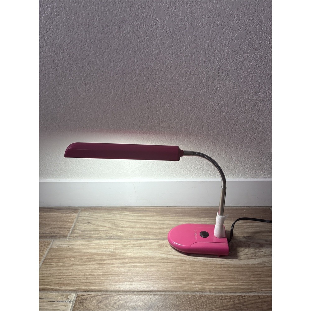 Ott-Lite‎ Adjustable Neck Craft Desk Lamp 120V 9W Replaceable Bulb Model 815219